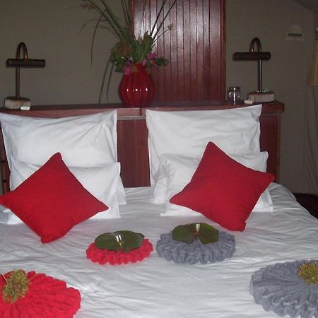 Nkasa Lupala Tented Lodge Sangwali Exteriör bild