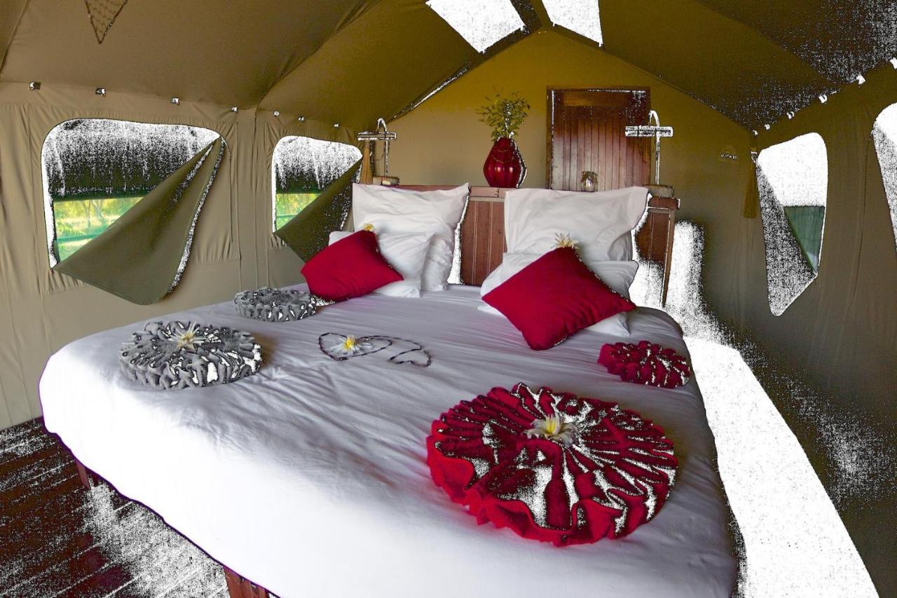 Nkasa Lupala Tented Lodge Sangwali Exteriör bild