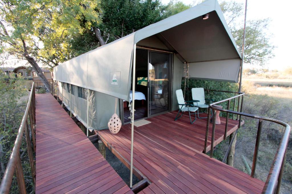 Nkasa Lupala Tented Lodge Sangwali Rum bild