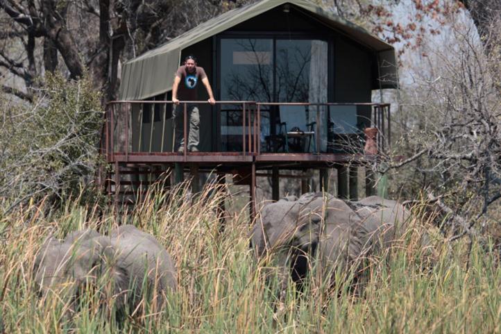 Nkasa Lupala Tented Lodge Sangwali Rum bild